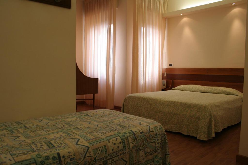 Hotel Sirena 세니갈리아 외부 사진